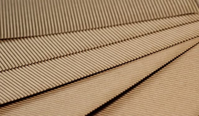 Tektura falista Sosnowiec - ekologiczne materiały pakowe różnej grubości